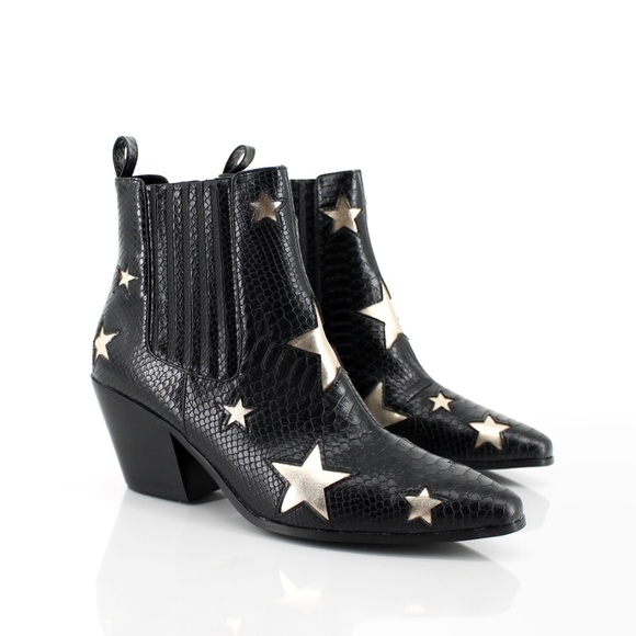 betsey johnson star booties